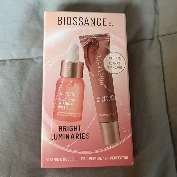 Biossance Bright Luminaries Pro-Peptide Lip Perfector + Mini Rose Oil Set - Picture 4 of 5